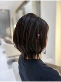 小顔見え！大人向けアッシュウルフスタイル