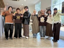 サムデイルクス(SOMEDAY Lx)の雰囲気（明るいスタッフが元気にお出迎えいたします。）