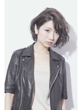 ヘアサロン アティリー(Hair Salon Attirer) 無造作耳かけ黒髮【Attirer飯田裕之】