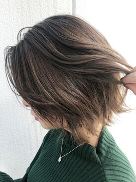 アイティー バイ アルバム 中野店(IT by ALBUM) ハイライトグレージュ_耳かけウェーブパーマ_ba288493