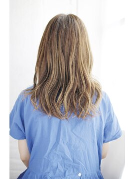 シュシュット(chouchoute) 吉祥寺3分/夏のイメチェン耳かけ毛先パーマフォギーベージュ/071