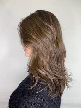 ラべリー 池袋(LOVELEY) 【 LOVELEY 】ナチュラルロング×アッシュベージュ