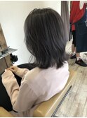暗めラベージュ