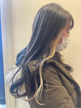 ルクール(Le Coeur) ハイライトが際立つパツっとロングスタイル