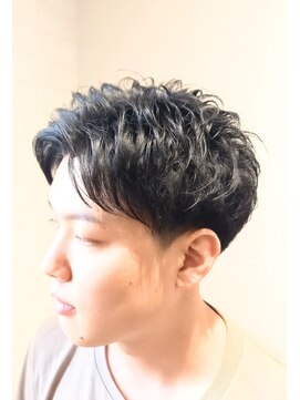 クッチー(Kucchii) アップバングスタイリッシュショート