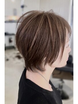 アンダーカバー UNDERCOVER 20代_30代_ショート_ウルフ_グレージュ_ハイライト