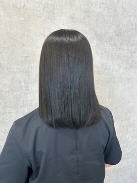 ヘアー ワークス ボナ 前橋店(HAIR WORKS bona.) 圧倒的なツヤとまとまりで差をつける◎大人のブラントカット