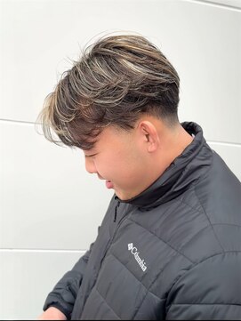 メンズメッシュ/ハイライト/センターパート/フェード/刈り上げ