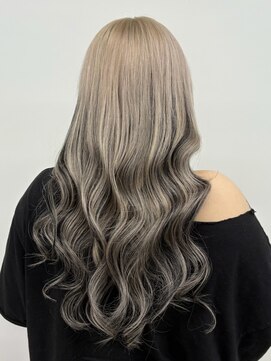 ラピステン 福岡天神 大名店(Lapis) エクステ/グラデーションエクステ/白黒デザイン/ギャルスタイル/