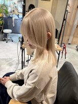 シキ(SHIKI) ホワイトベージュ ハイトーンカラー 福井美容室