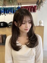 チオ(Chio)&nbsp;顔周りの似合わせカットで叶える韓国風レイヤー