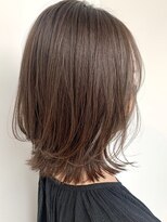 ケーツーナゴヤ(K two NAGOYA) バッサリ。軽やか質感のミディボブと柔らかオリーブグレージュ