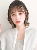 似合わせカット大人可愛いこなれミディホワイトグレージュ