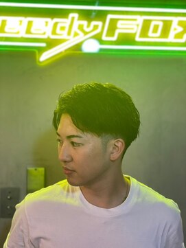 グリーディーフォックス 代々木(Greedy FOX) アップバング/ツーブロックマッシュ/束感/波巻き[シェービング]