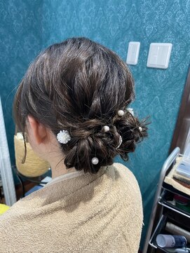 美髪 ヘアサロン(美髪 Hair salon) 可愛らしいふわふわ二つ結び！