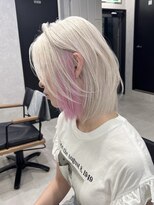 ロウル 渋谷(LOWRL)&nbsp;ホワイトイヤリングピンク