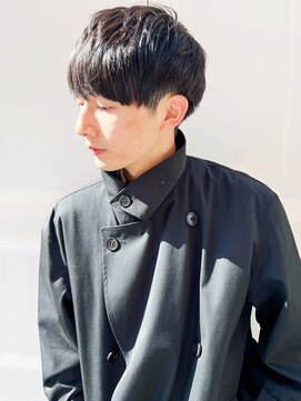 ファルベ(Farbe) スペインカールスパイキーショートブルーブラックフェザーパーマ