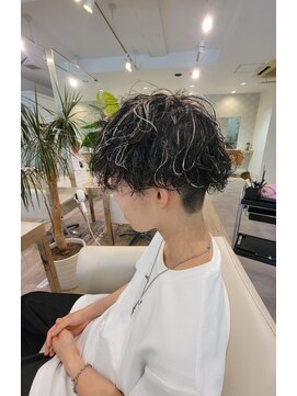 ヘアーサロンハラダ 島田店(HAIR SALON Harada ) 波巻きパーマホワイトメッシュ