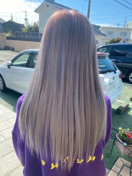 ヘアアンドメイクビ美(Be)の写真/CTFカラー/お茶カラーなど髪のダメージを最小限に抑えながら、トレンドを取り入れた上品なカラーが人気！