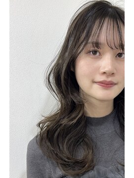 メルバイグラフ 梅田(mel by GRAFF) 可愛くなりすぎない大人顔まわりレイヤーカット