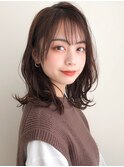 斜めバングサイドバングナチュラルカールワンカールモテ髪