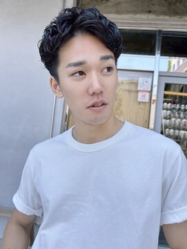 イン(in.) メンズパーマ/毛先パーマ/ツーブロ