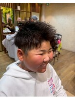 バグスドゥア(Bagus dua) 刈り上げセンターパートめっちゃ笑顔ショート1.30