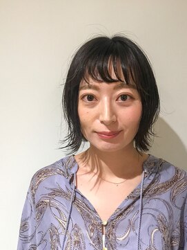 アドラーブル 万代店 (adorable) 【ツヤ外ハネボブ】【ブルーアッシュ】20代30代