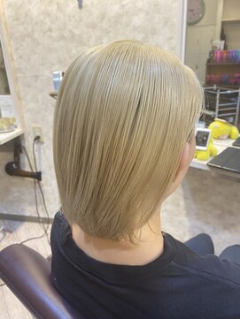 ヘアーエポック(hair epoque) 透明感ホワイトベージュ/艶感ミディ