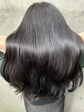 *unreve*ライフステージに合わせて、一生通える美容室を目指しています。