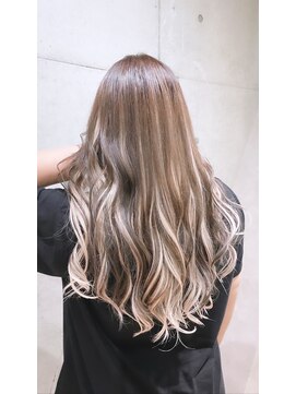 ミラシィ 稲毛(Mirashy) バレイヤージュ風シールエクステ