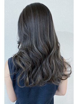 アリエス美容室南富山店 30代40代50代/艶髪ロング白髪ぼかし/ハイライト/グレージュ