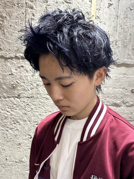 ニアウ 太田店(Niau) 無造作メンズショートパーマスパイキーショートブルーブラック