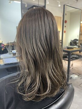 シーク 大森(Seek) カーキアッシュ