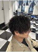 ツイスパセンターパート(刈り上げツーブロック黒髪パーマ)