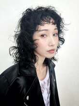 レガーレ(Legare) しっかりパーマのオン眉ウルフ/ハイレイヤー/顔まわりレイヤー