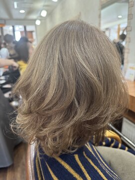 ナチュラルスタイリッシュサロン ヴィホ(natural stylish salon VIHOH) ミディアムレイヤー