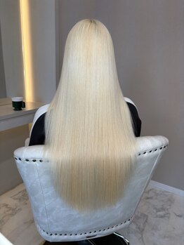 フォース ヘアー(FORCE HAIR)の写真/透明感×柔らかさで外国人風カラーが叶う♪一人一人に合わせたカラー提案で周りと差をつける◇