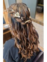 ビスポーク(BESPOKE)&nbsp;20代30代40代♪お呼ばれ大人かわいい編み込み風アレンジ