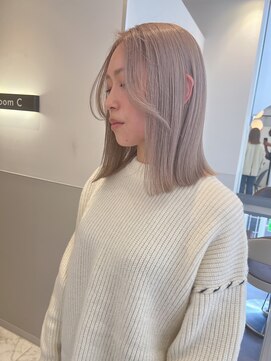 リノ(RLINO) 【名古屋/栄】ボブカット/ブリーチ/グレージュ