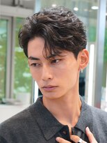 テン 心斎橋(tenn.) メンズセンターパート七三分けパートニュアンスパーマ刈り上げ