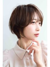 リル(Rire)&nbsp;大人小顔ショートボブ耳かけ丸みくびれナチュラル30代40代50代