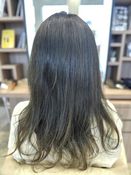 ディーボーイ 健軍店(D-BOY) オリーブベージュ/レイヤーカット