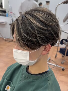 ジュイル シブヤ(JEWIL SHIBUYA) メッシュ、金メッシュ