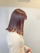 シファカ(sifaka) 透明感ストレートロブ