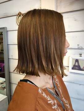 ダブル ヒッチ ヘア(W Hitch hair) 外ハネボブ