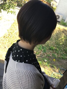 ナンバーエイト(number eight) ダークグレージュ♪襟足スッキリコンパクトショート20・30・40代