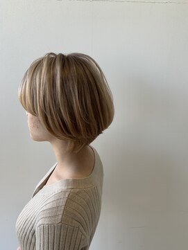 ウエスト(WEST) 外人風ボブ