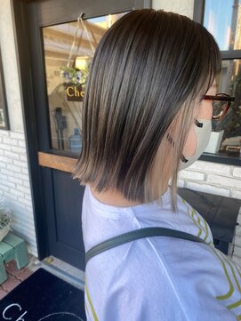 チェリッシュ(Cherish) 外ハネボブ 透明感グレージュ ベージュイヤリングカラー