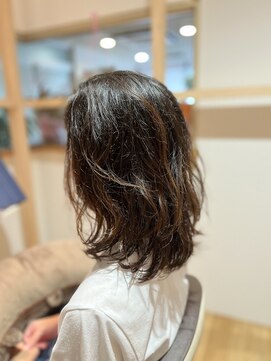 スピカ(Spica) ゆるウェーブミディアムレイヤー